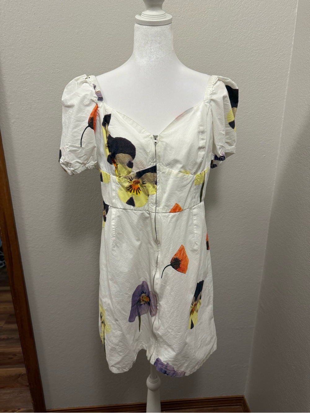 OBEY White Floral Puff-Sleeve Mini Dress